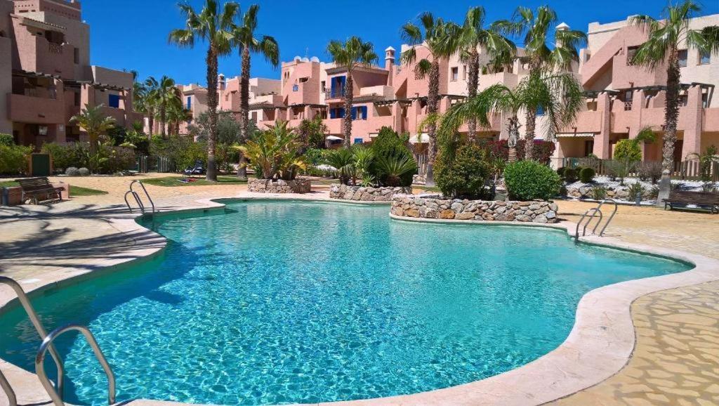 Apto. Urbanizacion Privada Con Piscina Vera Playa